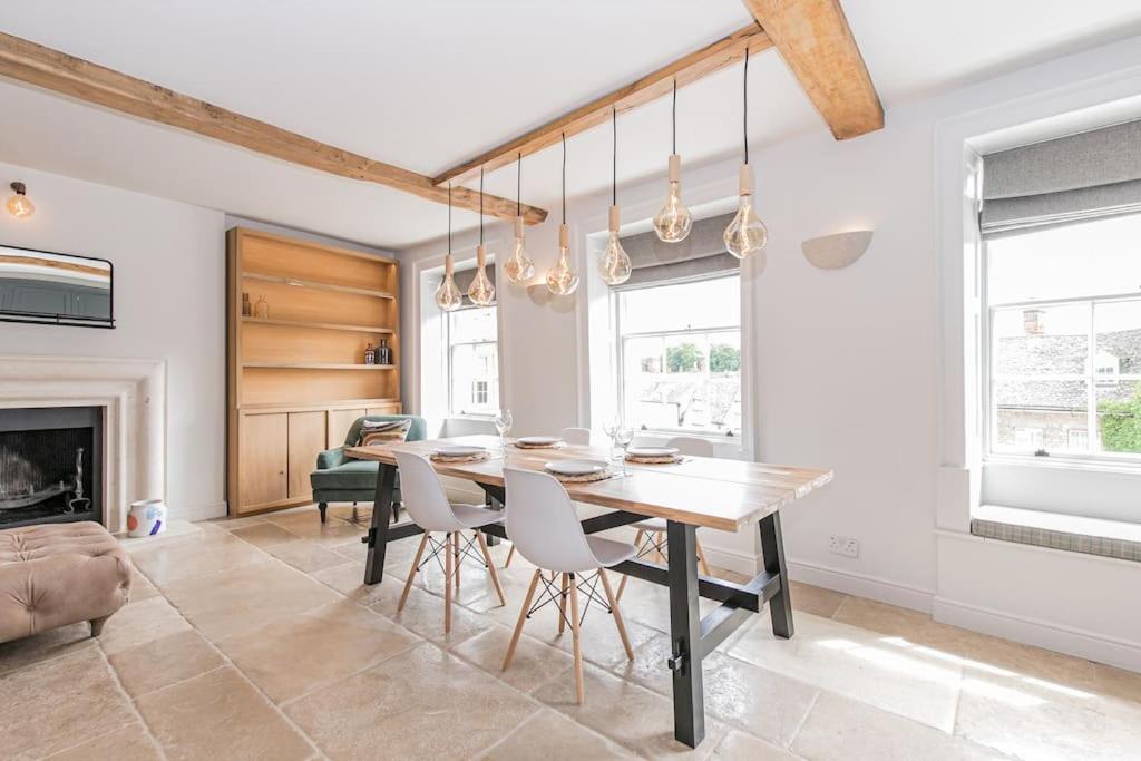 Oxfordshire Living - The Vanbrugh Apartment - Woodstock Extérieur photo